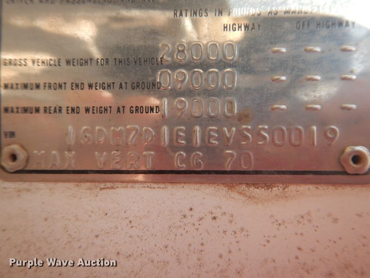 image for item DI0118 1984 GMC 7000  winch truck