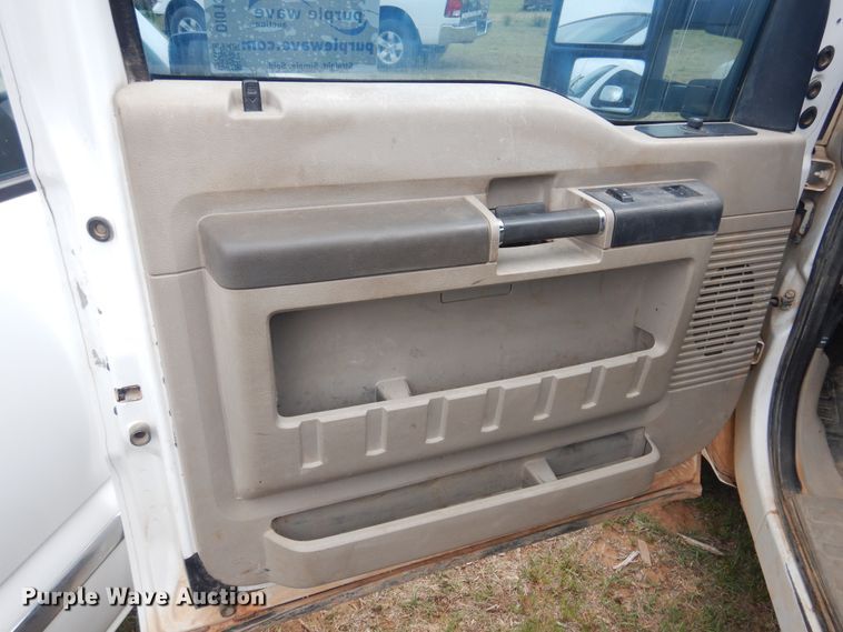 image for item DI0137 2010 Ford F250 Super Duty  SuperCab pickup truck