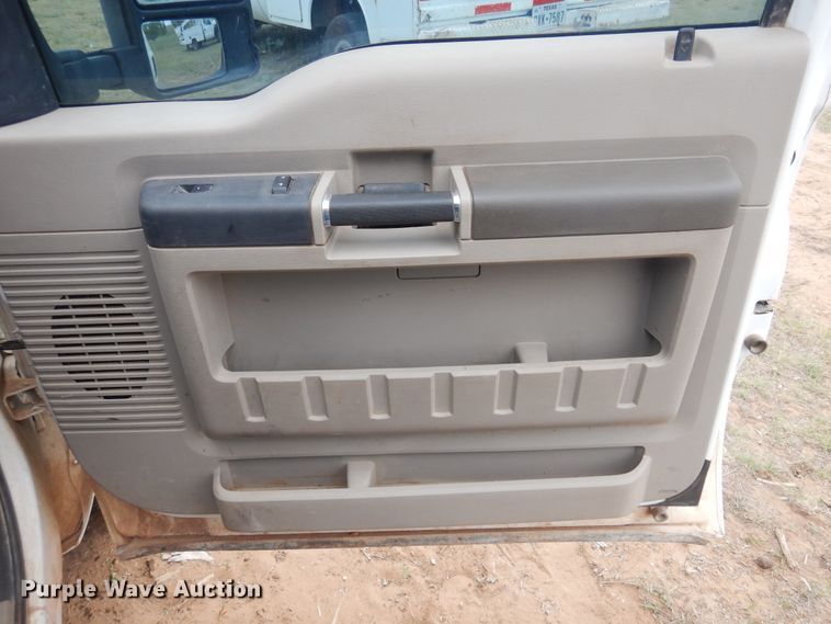 image for item DI0137 2010 Ford F250 Super Duty  SuperCab pickup truck