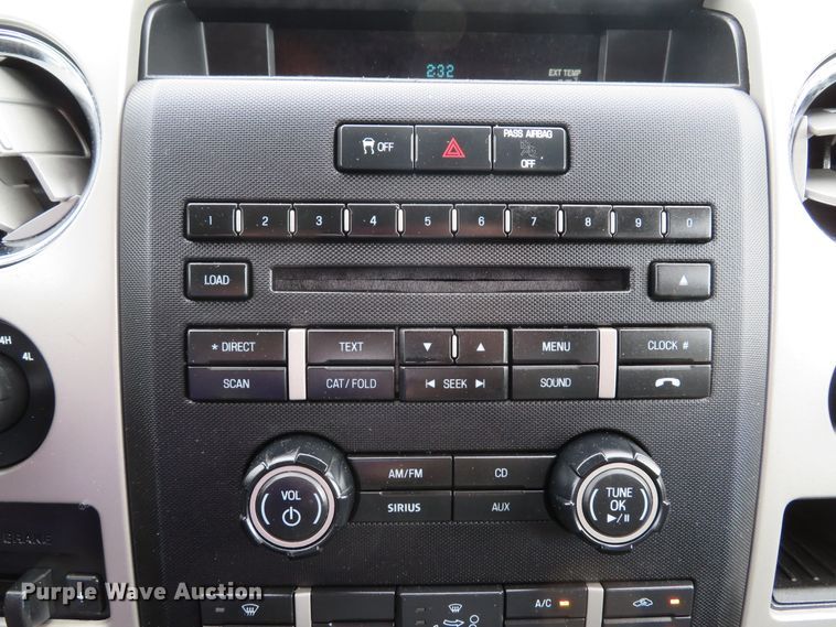 image for item DI2204 2011 Ford F150 XLT  SuperCab pickup truck