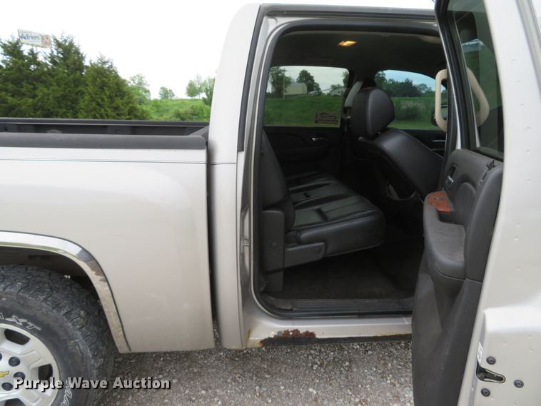 image for item DI2217 2007 Chevrolet Silverado 1500 Z71  Crew Cab pickup truck