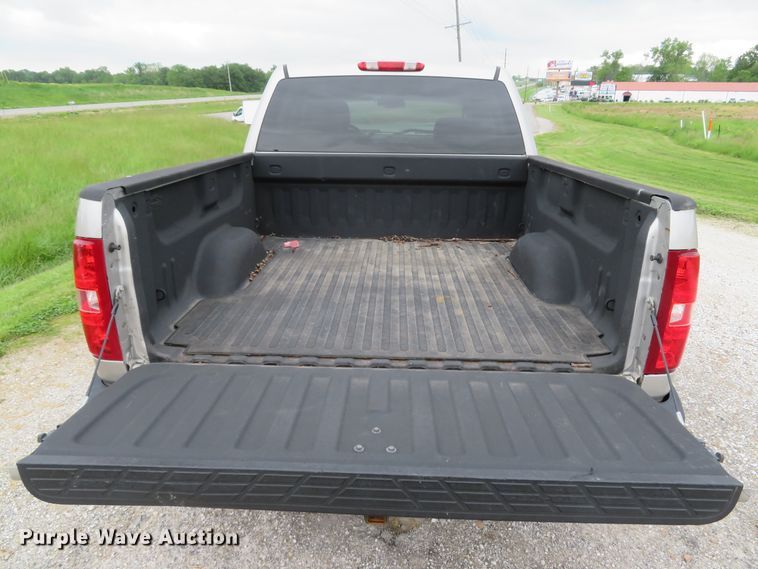 image for item DI2217 2007 Chevrolet Silverado 1500 Z71  Crew Cab pickup truck