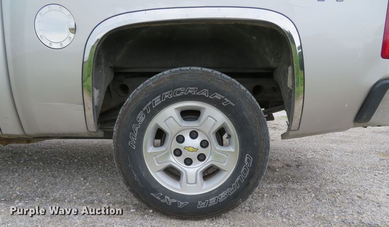 image for item DI2217 2007 Chevrolet Silverado 1500 Z71  Crew Cab pickup truck