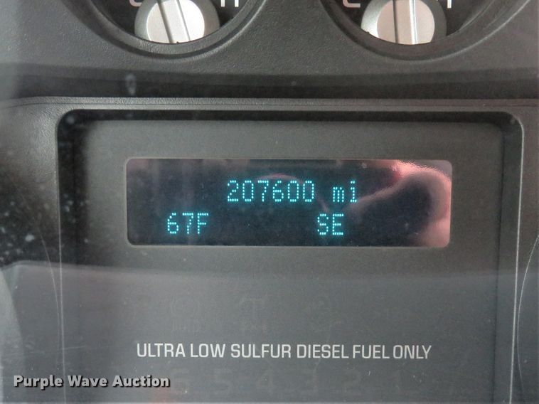 image for item DI2220 2015 Ford F250 Super Duty XL  Crew Cab pickup truck