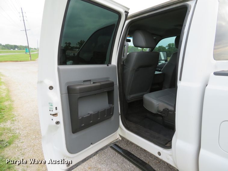 image for item DI2220 2015 Ford F250 Super Duty XL  Crew Cab pickup truck