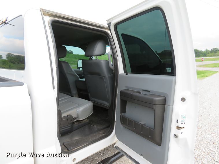 image for item DI2220 2015 Ford F250 Super Duty XL  Crew Cab pickup truck