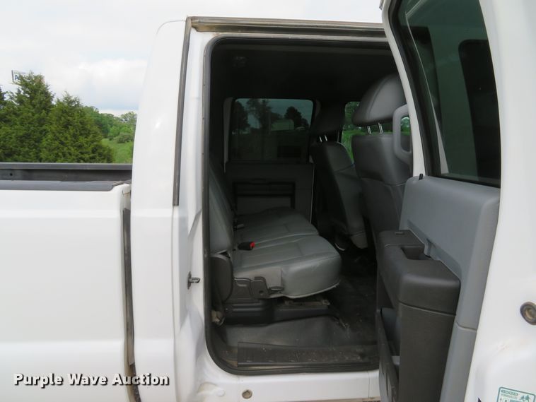 image for item DI2220 2015 Ford F250 Super Duty XL  Crew Cab pickup truck