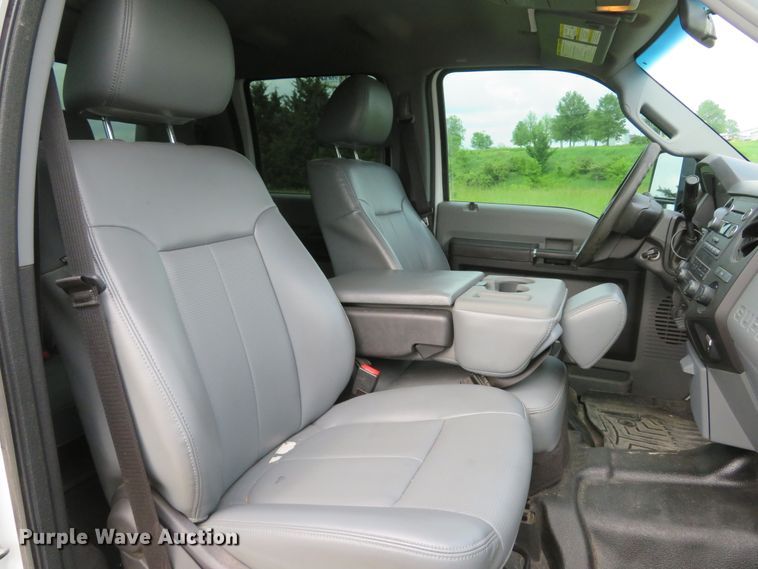 image for item DI2220 2015 Ford F250 Super Duty XL  Crew Cab pickup truck