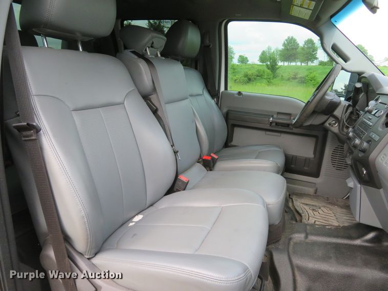 image for item DI2220 2015 Ford F250 Super Duty XL  Crew Cab pickup truck