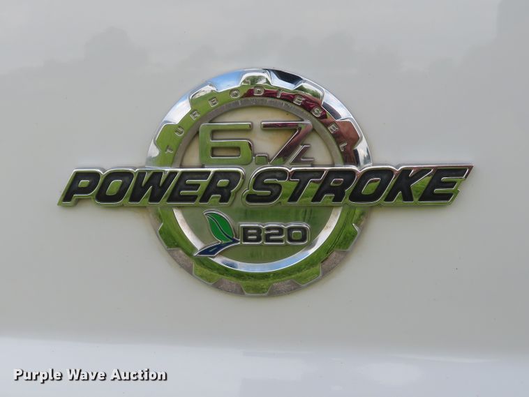 image for item DI2220 2015 Ford F250 Super Duty XL  Crew Cab pickup truck