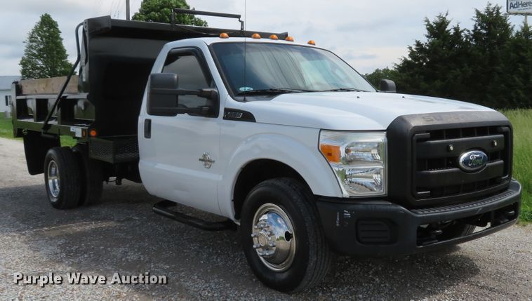 image for item DI2222 2011 Ford F350 Super Duty XL  dump bed pickup truck