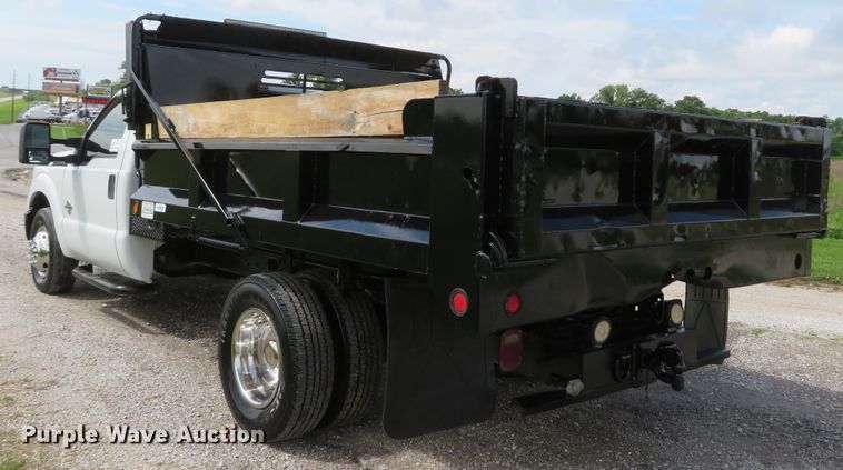 image for item DI2222 2011 Ford F350 Super Duty XL  dump bed pickup truck