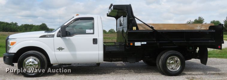 image for item DI2222 2011 Ford F350 Super Duty XL  dump bed pickup truck