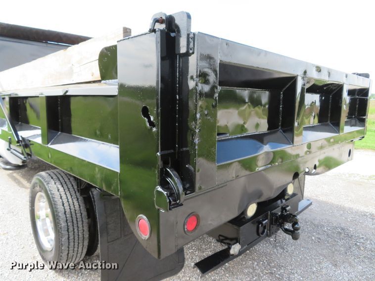 image for item DI2222 2011 Ford F350 Super Duty XL  dump bed pickup truck