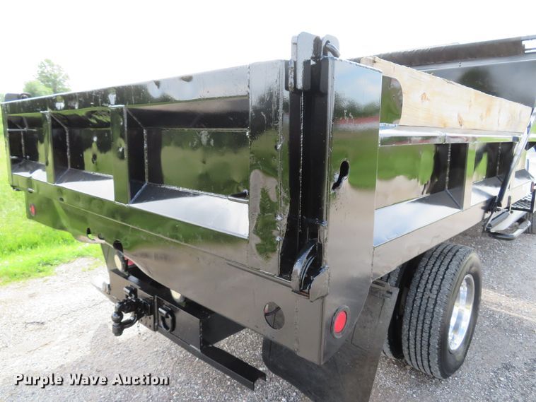 image for item DI2222 2011 Ford F350 Super Duty XL  dump bed pickup truck