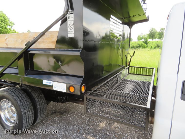 image for item DI2222 2011 Ford F350 Super Duty XL  dump bed pickup truck