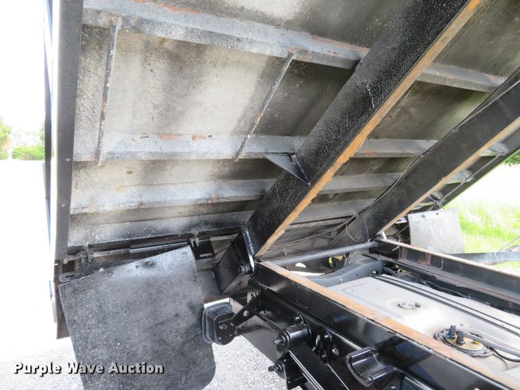 image for item DI2222 2011 Ford F350 Super Duty XL  dump bed pickup truck