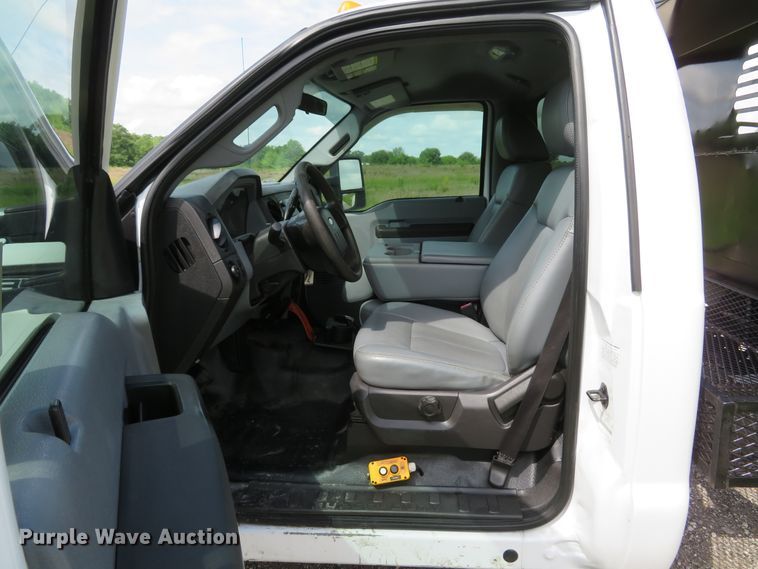 image for item DI2222 2011 Ford F350 Super Duty XL  dump bed pickup truck