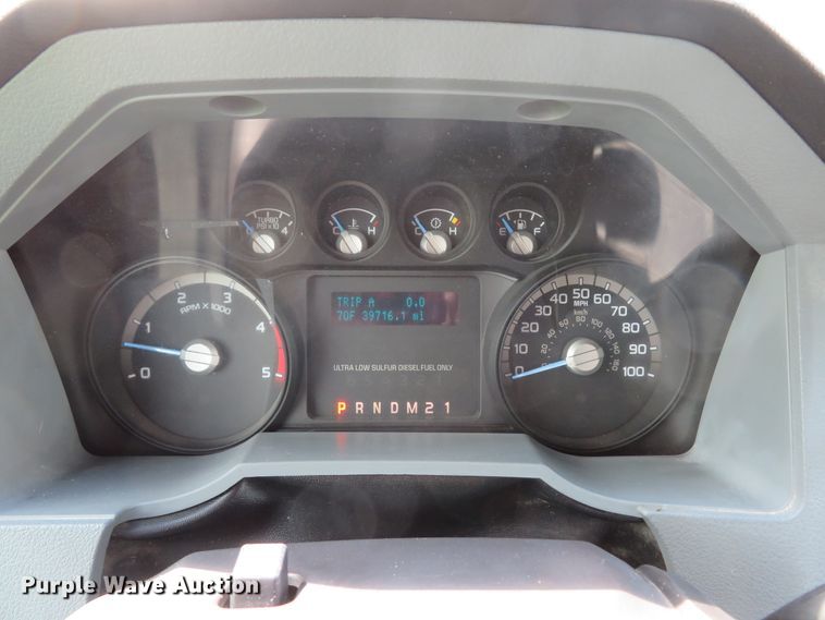 image for item DI2222 2011 Ford F350 Super Duty XL  dump bed pickup truck