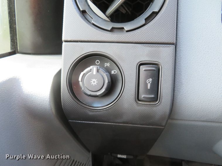 image for item DI2222 2011 Ford F350 Super Duty XL  dump bed pickup truck