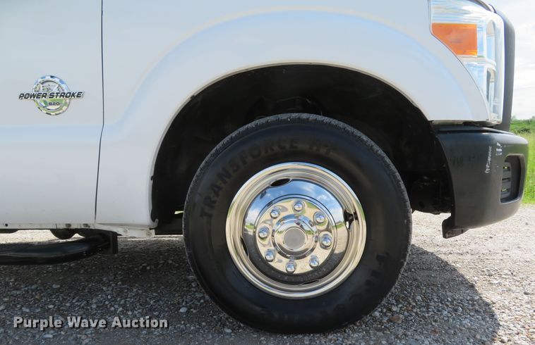 image for item DI2222 2011 Ford F350 Super Duty XL  dump bed pickup truck