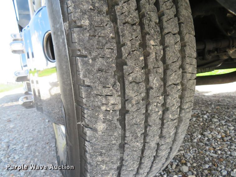 image for item DI2222 2011 Ford F350 Super Duty XL  dump bed pickup truck