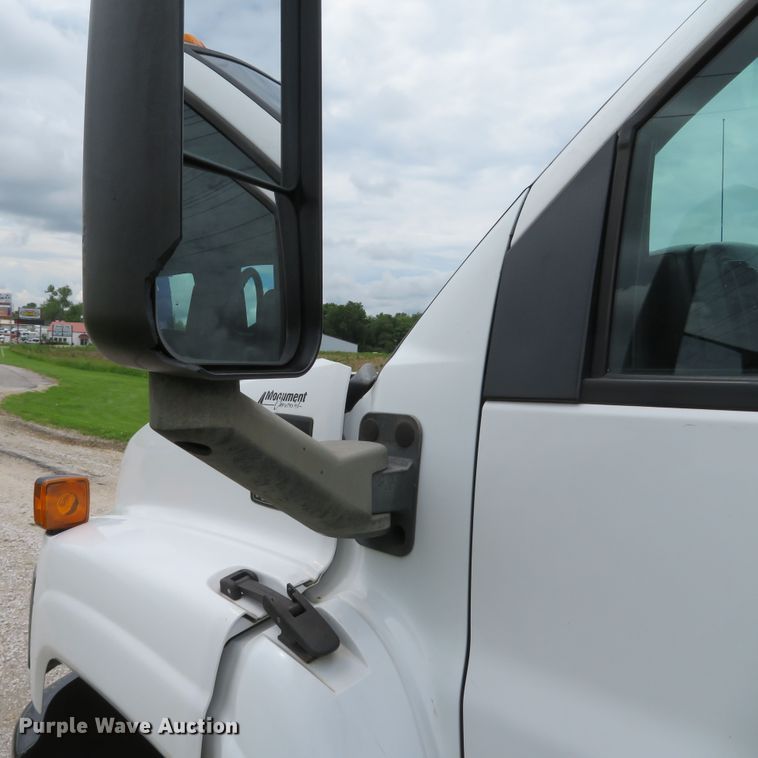 image for item DI2225 2006 Chevrolet C4500  flatbed truck