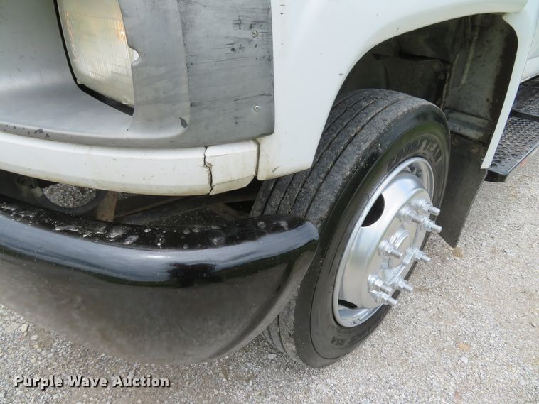 image for item DI2225 2006 Chevrolet C4500  flatbed truck