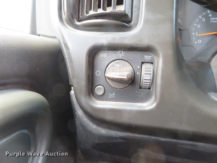 image for item DI2225 2006 Chevrolet C4500  flatbed truck