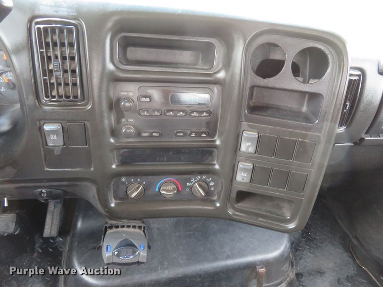 image for item DI2225 2006 Chevrolet C4500  flatbed truck