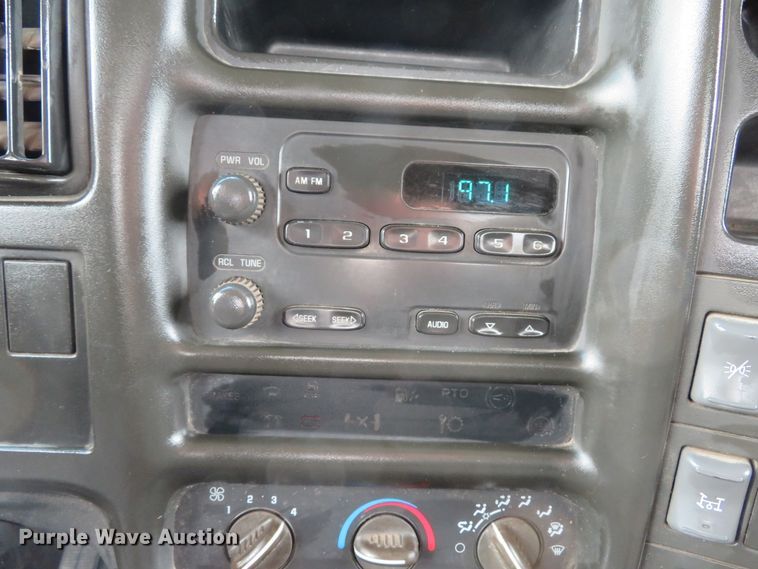 image for item DI2225 2006 Chevrolet C4500  flatbed truck