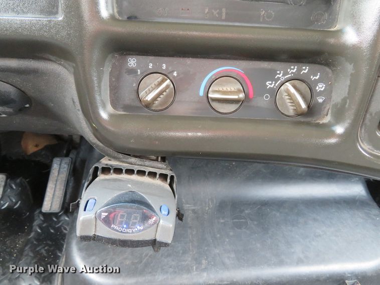 image for item DI2225 2006 Chevrolet C4500  flatbed truck