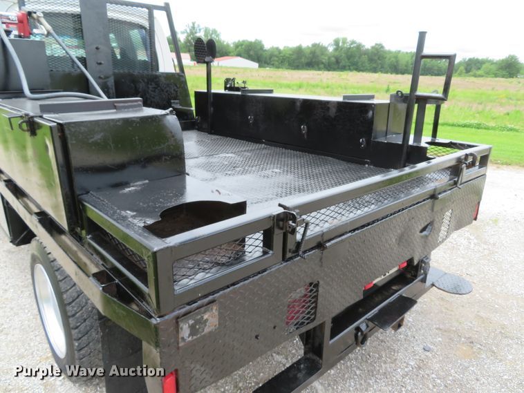 image for item DI2225 2006 Chevrolet C4500  flatbed truck