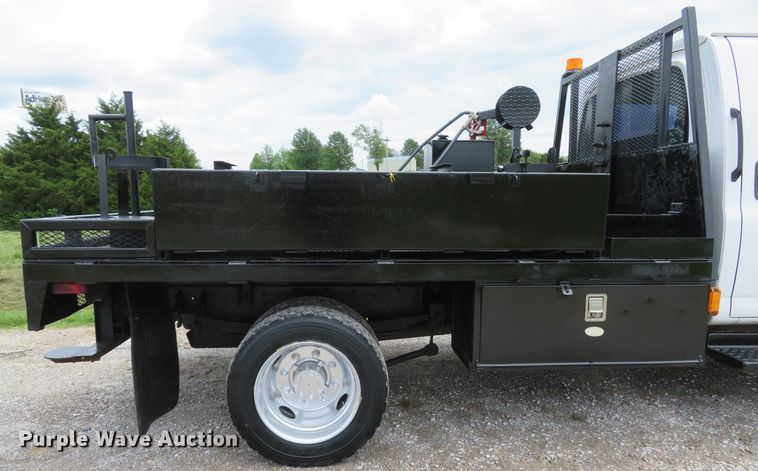 image for item DI2225 2006 Chevrolet C4500  flatbed truck