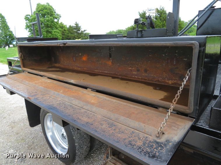 image for item DI2225 2006 Chevrolet C4500  flatbed truck