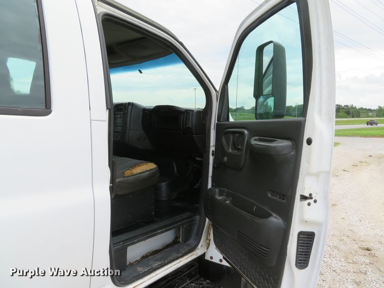 image for item DI2225 2006 Chevrolet C4500  flatbed truck