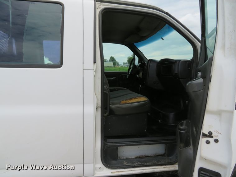 image for item DI2225 2006 Chevrolet C4500  flatbed truck