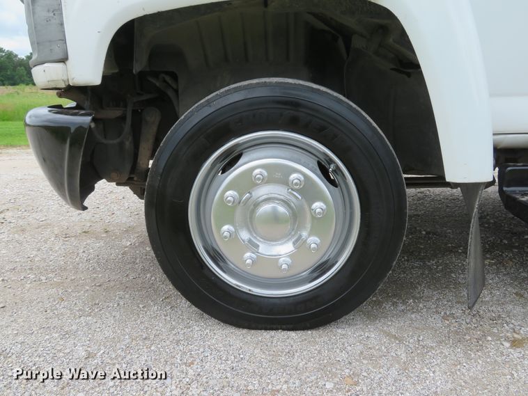 image for item DI2225 2006 Chevrolet C4500  flatbed truck