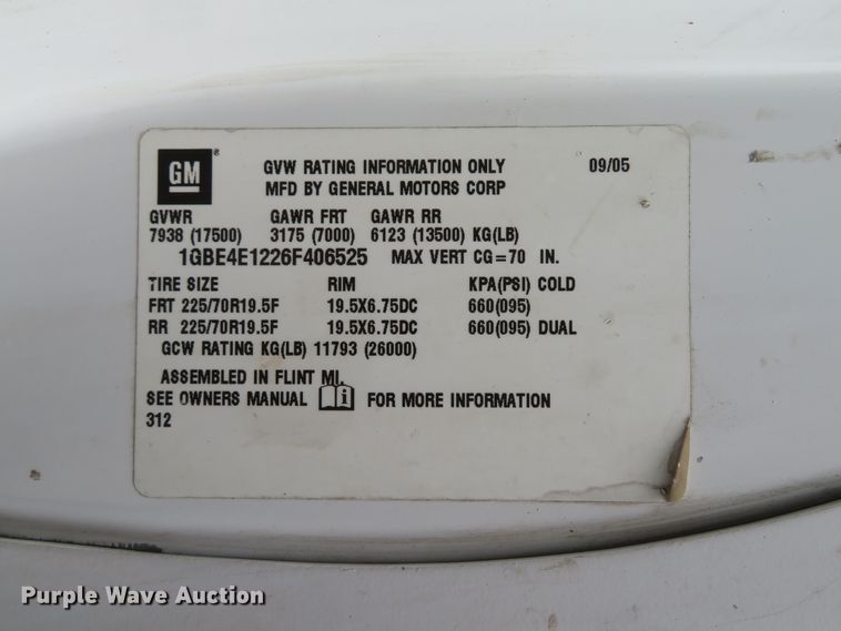 image for item DI2225 2006 Chevrolet C4500  flatbed truck