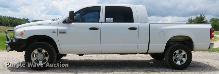 image for item DI2226 2007 Dodge Ram 2500  Mega Cab pickup truck