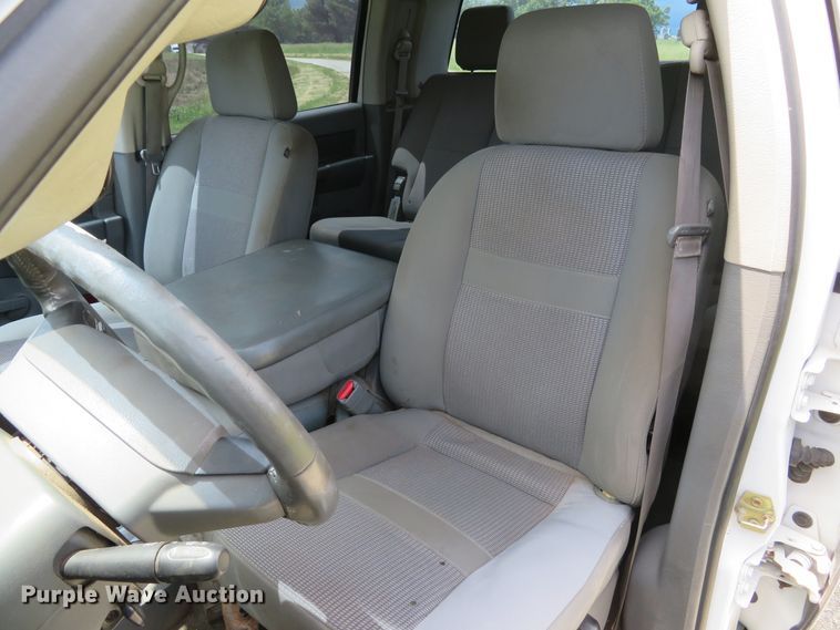 image for item DI2226 2007 Dodge Ram 2500  Mega Cab pickup truck