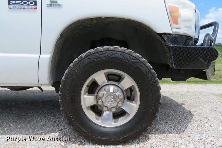 image for item DI2226 2007 Dodge Ram 2500  Mega Cab pickup truck