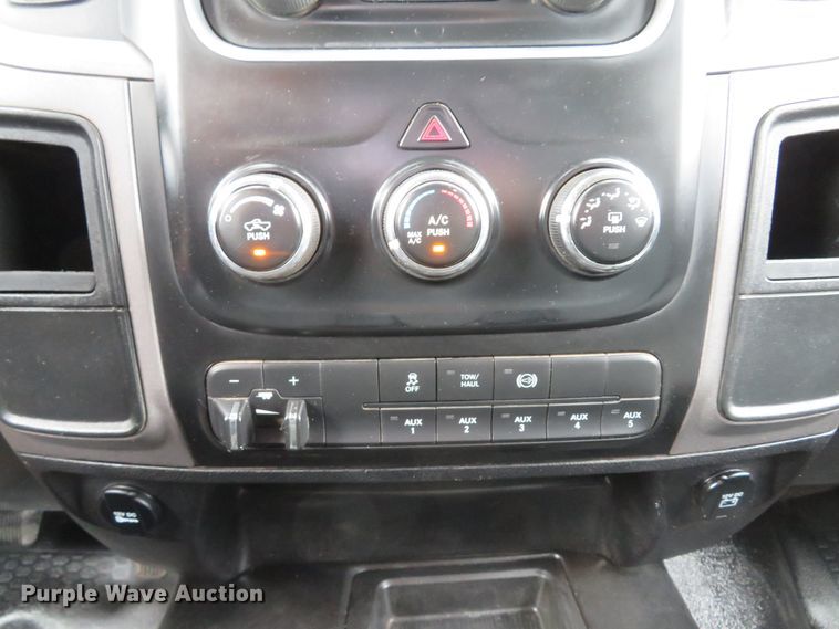 image for item DI2227 2014 Dodge Ram 2500  Crew Cab pickup truck