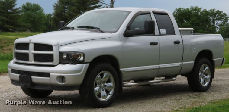 image for item DI2228 2004 Dodge Ram 1500  Quad Cab pickup truck