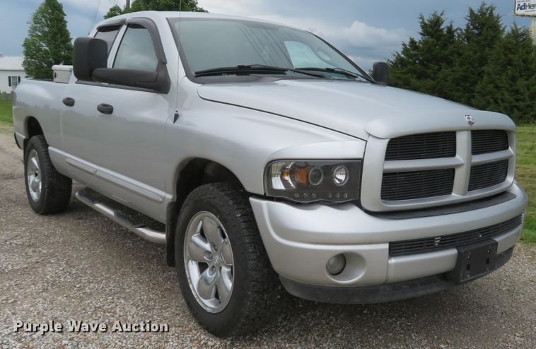 image for item DI2228 2004 Dodge Ram 1500  Quad Cab pickup truck