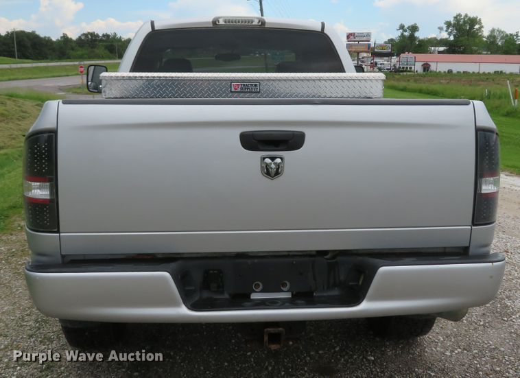 image for item DI2228 2004 Dodge Ram 1500  Quad Cab pickup truck