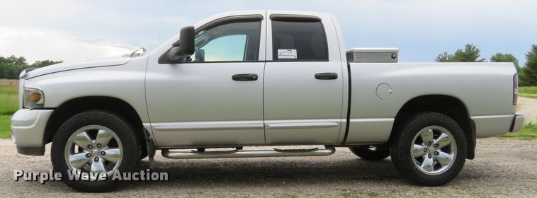 image for item DI2228 2004 Dodge Ram 1500  Quad Cab pickup truck