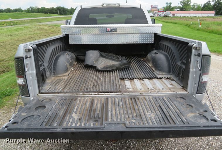 image for item DI2228 2004 Dodge Ram 1500  Quad Cab pickup truck