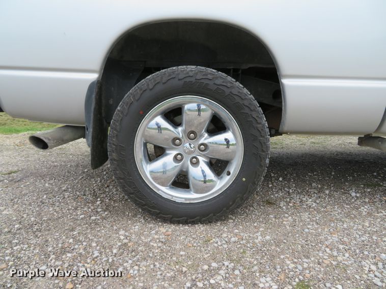 image for item DI2228 2004 Dodge Ram 1500  Quad Cab pickup truck