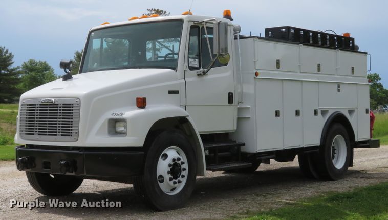 image for item DI2229 2003 Freightliner FL70  service truck